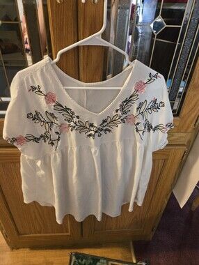 White V-Neck Tunic Top with Pink Floral Embroidery